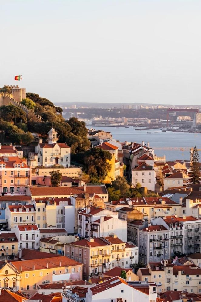 Alfama Premium By Homing Apartment Lisbon Exterior photo